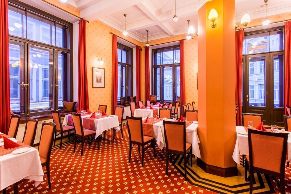 Hestia Hotel Maestro Old Town Tallin Exterior foto