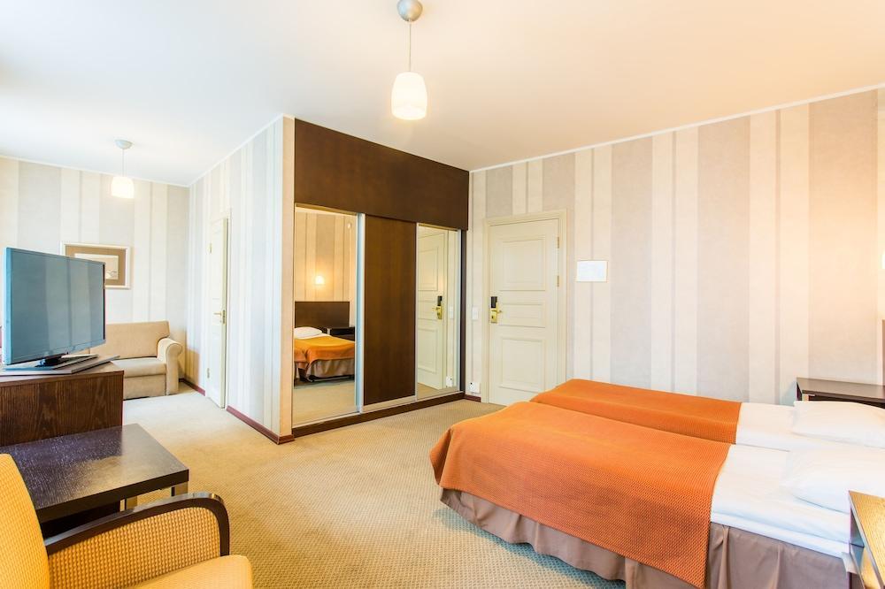 Hestia Hotel Maestro Old Town Tallin Exterior foto
