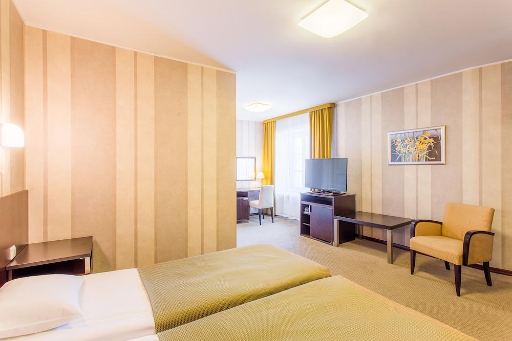 Hestia Hotel Maestro Old Town Tallin Exterior foto
