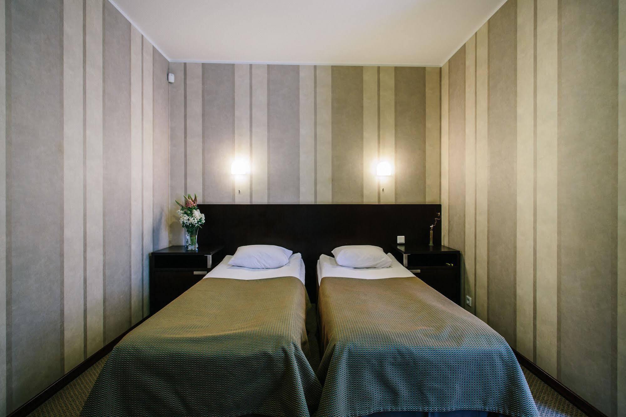 Hestia Hotel Maestro Old Town Tallin Exterior foto